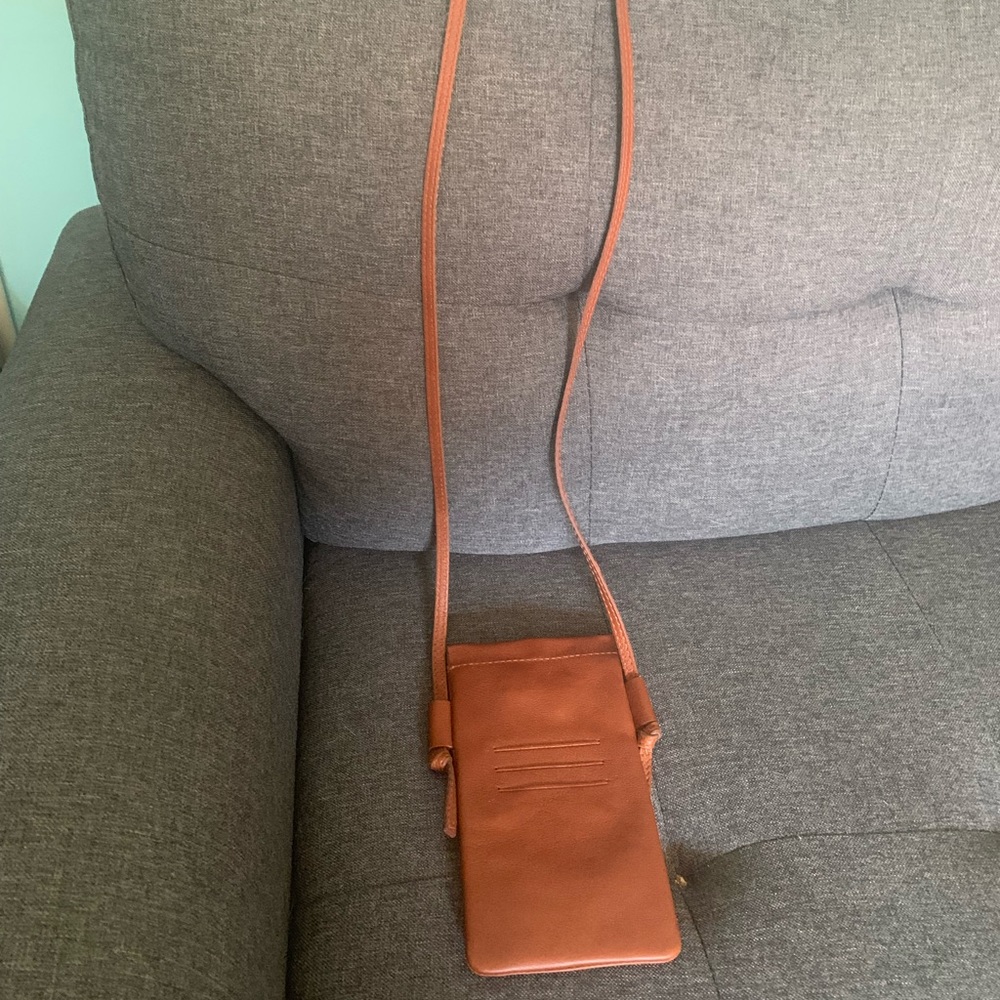 Madewell Leather Smartphone Crossbody